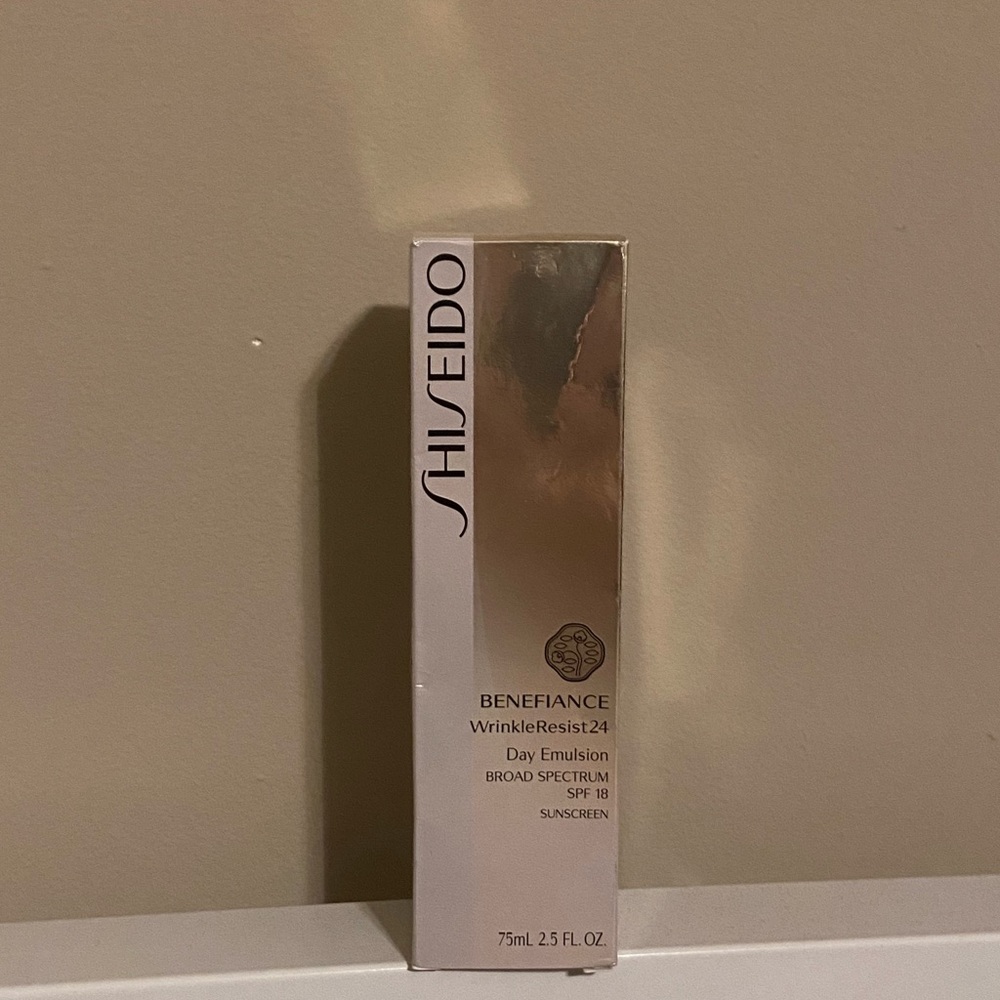 Shiseido Benefiance Day Emulsion